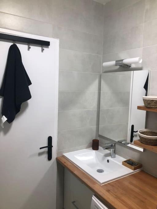 Appartement Vue Mer Au Lavandou Le Lavandou Exterior foto