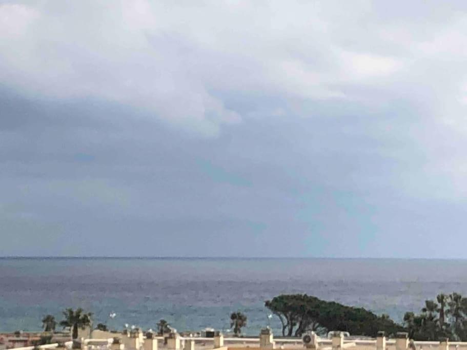 Appartement Vue Mer Au Lavandou Le Lavandou Exterior foto