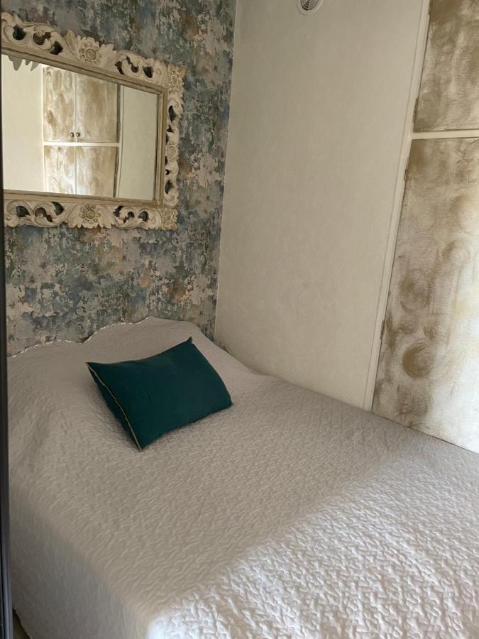 Appartement Vue Mer Au Lavandou Le Lavandou Exterior foto